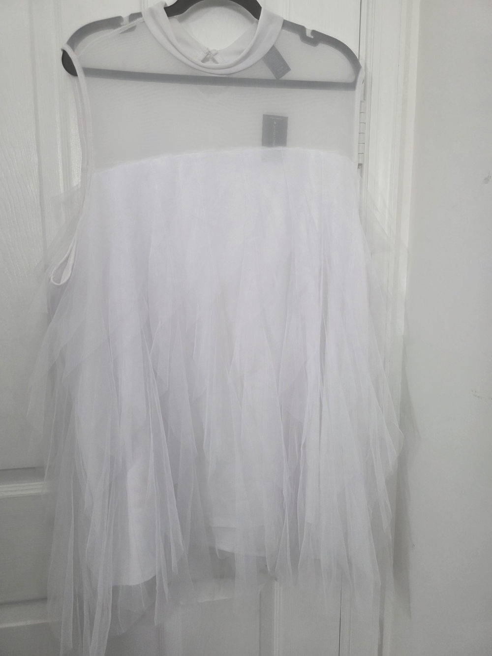 Avenue White Mesh & Tulle Sleeveless Blouse Size 22/24. 24-28" Chest